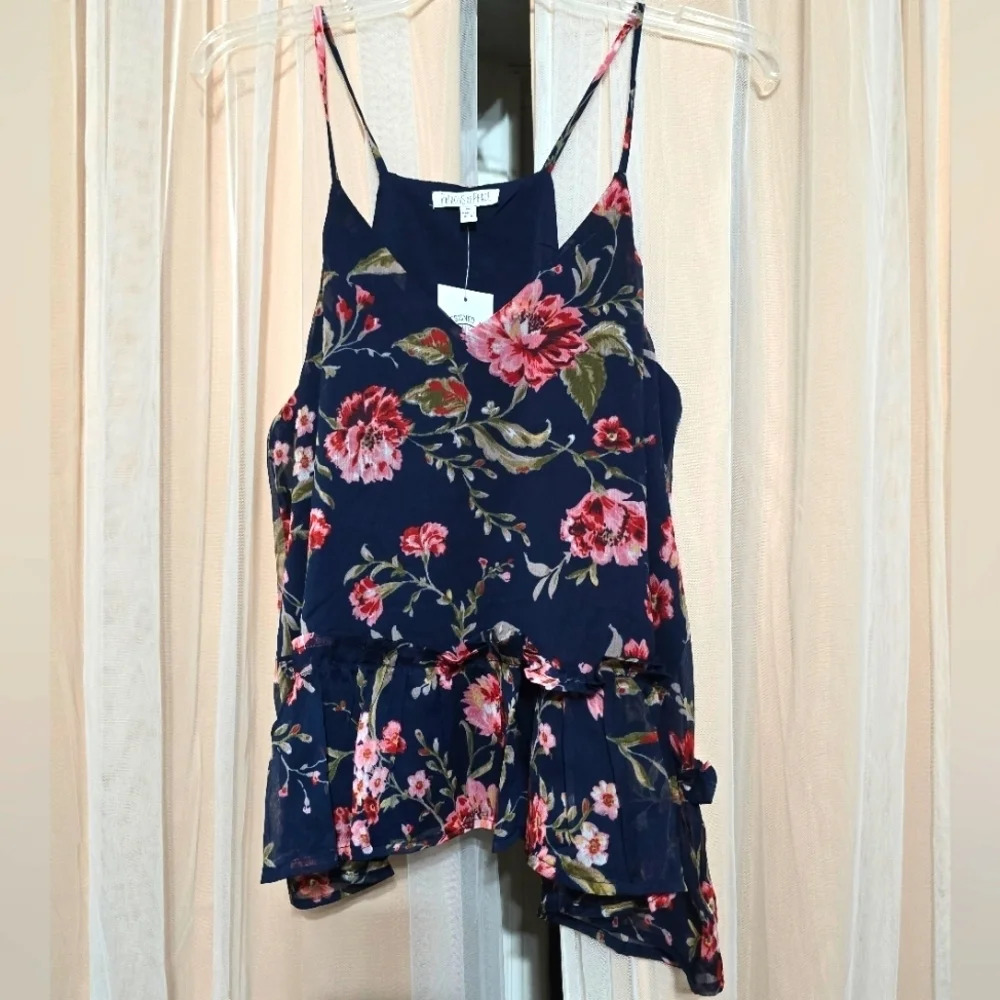 NWT Patrons of Peace Floral Print Tank Top Blouse w/ Ruffle Hem, Sz Medium.